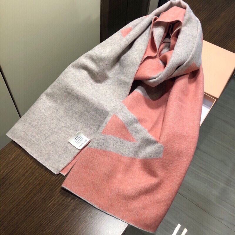 Acne Scarf